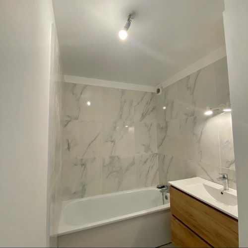salle de bain marbre